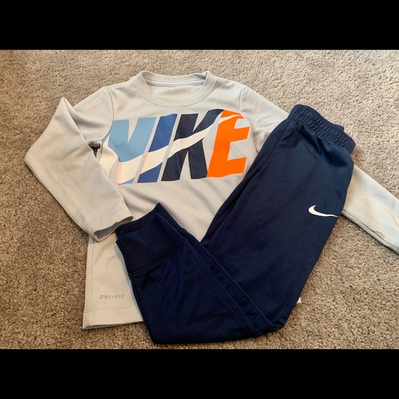 Nike jogger set - Picture 1 of 3